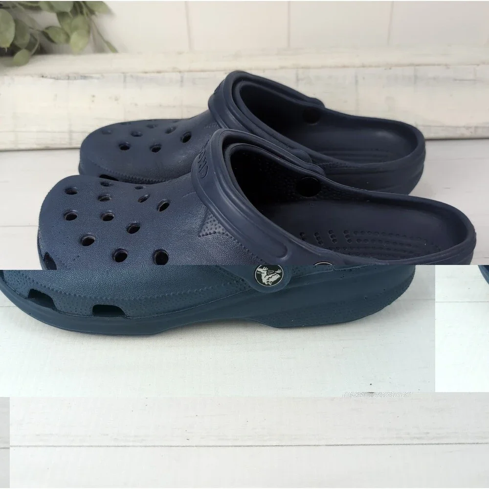 Crocs Navy Blue L Women's Size 10-11 Men's Size 8-9 Clogs Slip-On